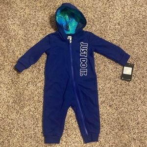 ✔️💙✔️ NWT Nike Onesie with Hood ✔️💙✔️